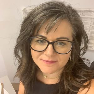 Meet your Posher, Tanis